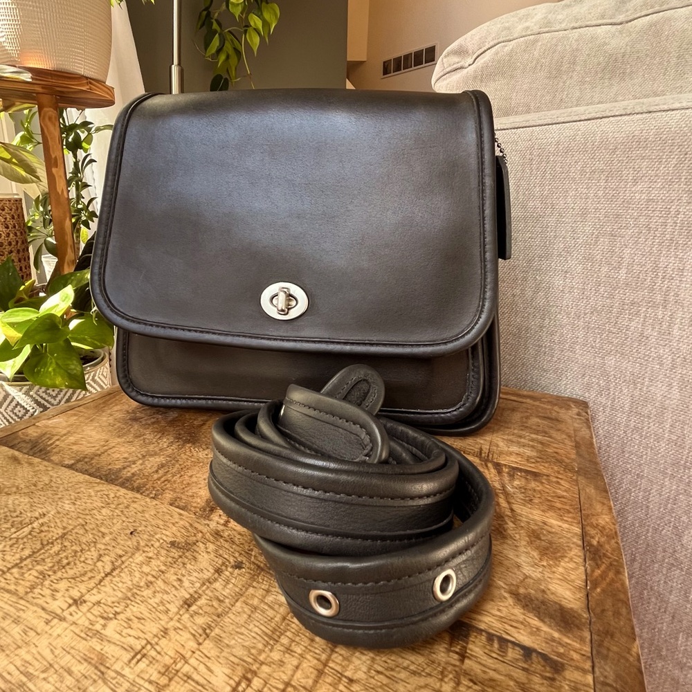 Vintage Coach Ramblers Legacy Dark Gray